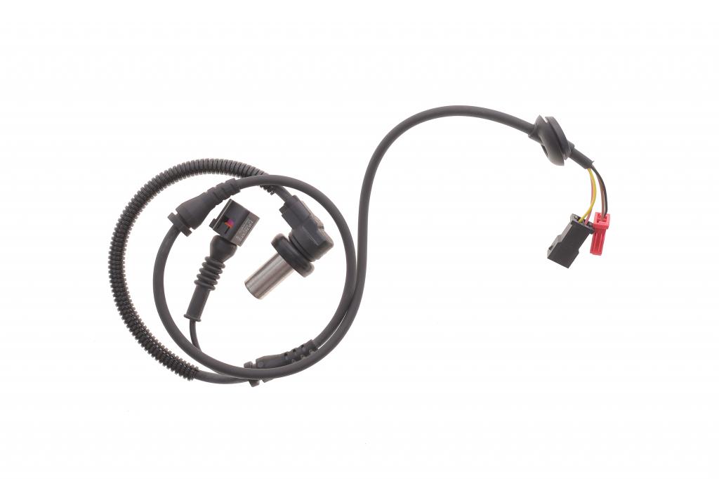 Датчик ABS (передній) Audi A4/VW Passat 94-05 (з датчиком витрати) HUCO 131417