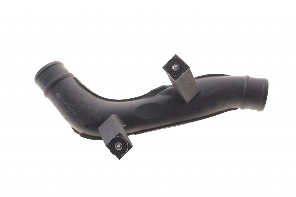 Патрубок інтеркулера VW Passat/Golf VI 1.8-2.0TSI 07- FREY 6034002301