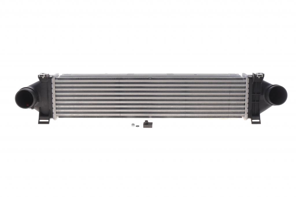 Радіатор інтеркулера Land Rover Freelander 2.2D 06-14 NRF 30374